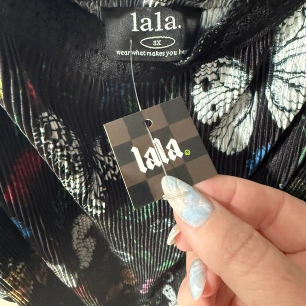 NWT Money Honey Plisse Slip Dress in Folklore Florals - Picture 3 of 3